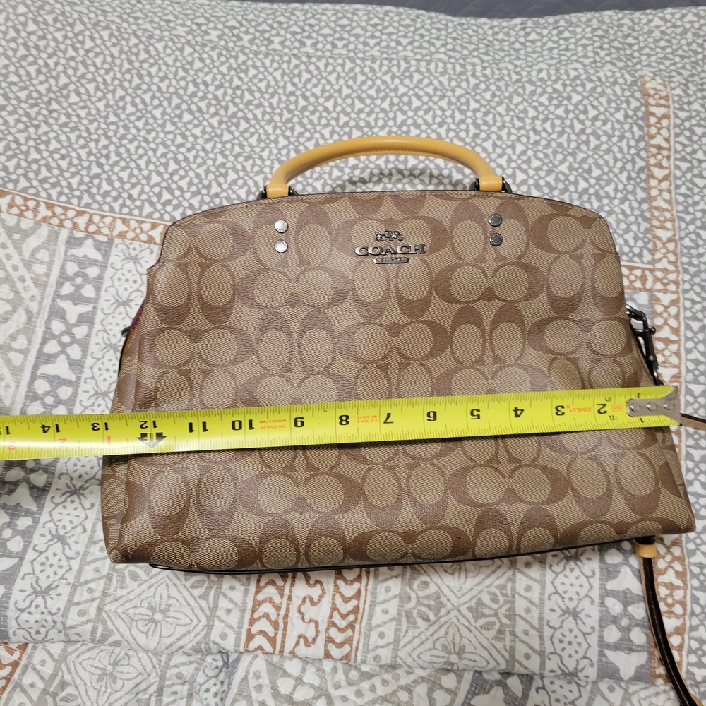 Coach Brown and Tan Signature Handbag - Picture 9 of 12